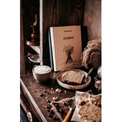 Julia Rozumek "sierpień"